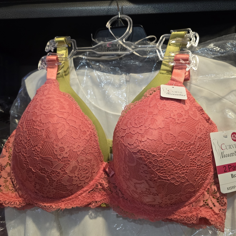 Curvy Couture Pink Lace Bra